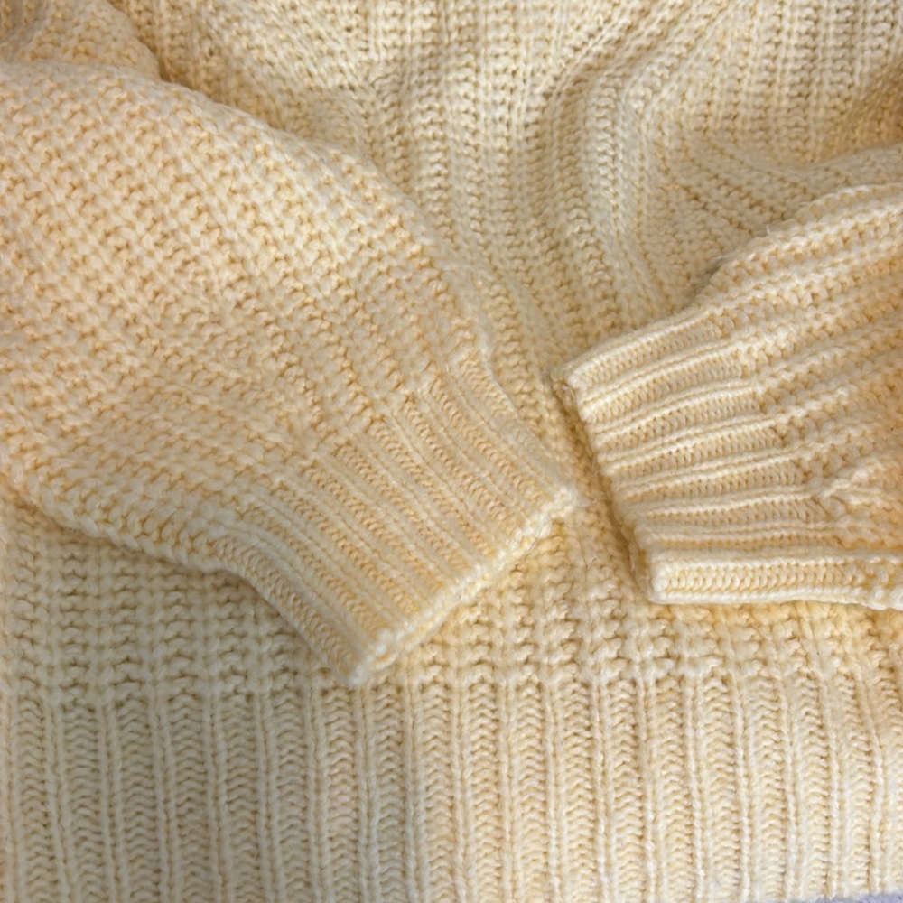 A new day light yellow knit crew neck sweater - Picture 5 of 5